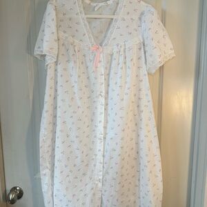 Vintage 80’s Cotton Blend Floral Button Up Lace Bow Dressing Gown, Size Large